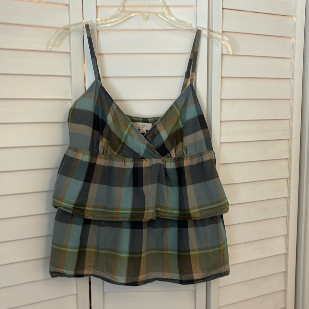 Loft plaid ruffled summer top. Size Small.
